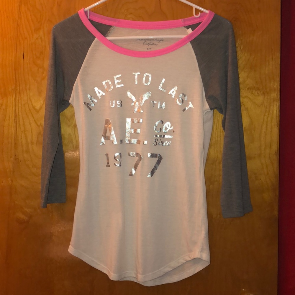 NWOT American eagle tee